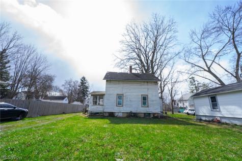 318 11th Street Elyria OH 44035