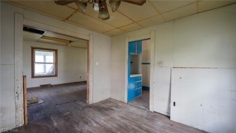 318 11th Street Elyria OH 44035