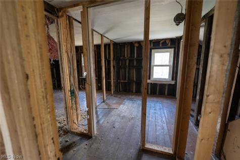 318 11th Street Elyria OH 44035