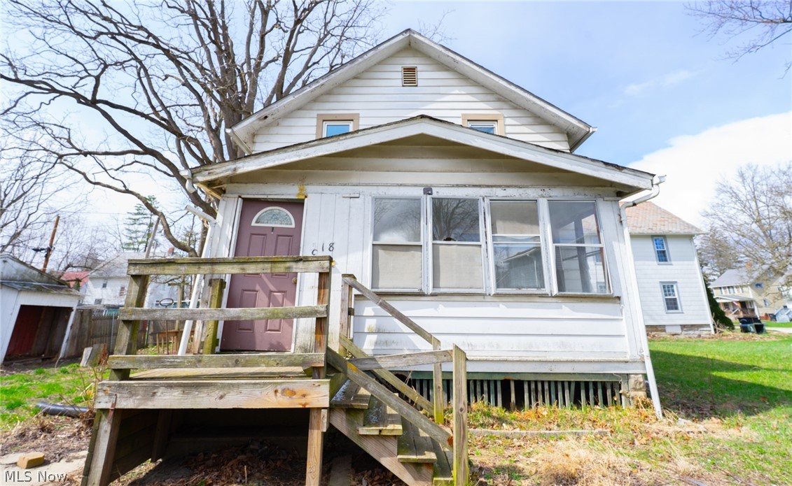 318 11th Street Elyria OH 44035