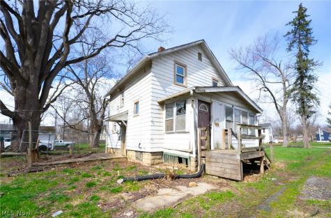 318 11th Street Elyria OH 44035