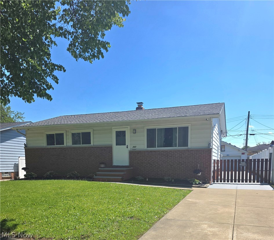 707 Timothy Lane Cleveland OH 44109