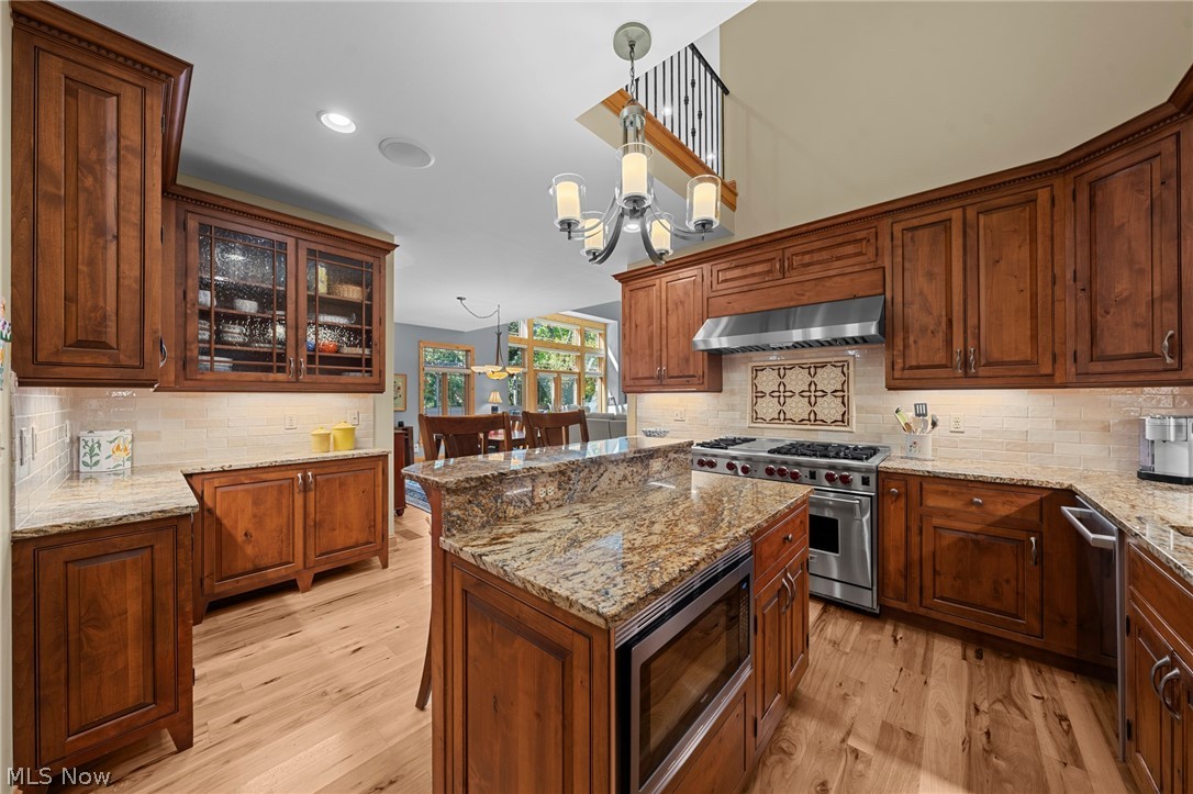 9 Kenilworth Mews Cleveland Heights OH 44106
