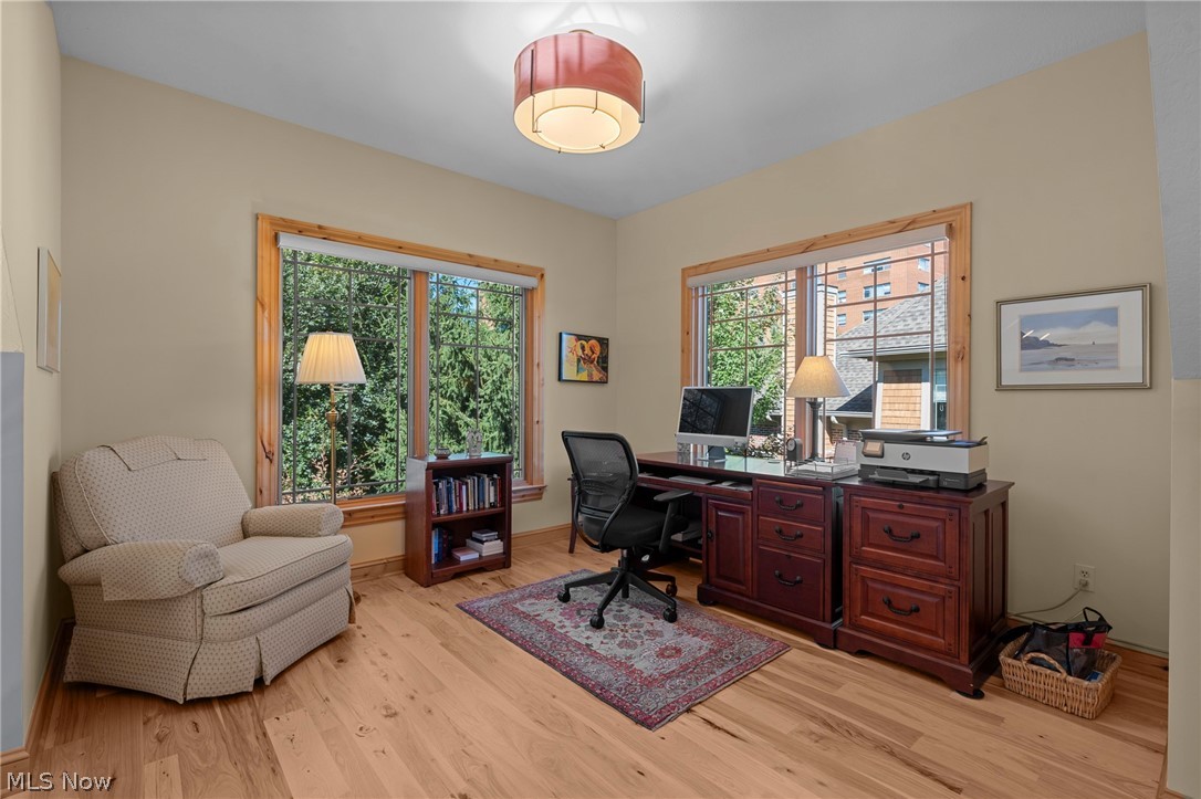 9 Kenilworth Mews Cleveland Heights OH 44106