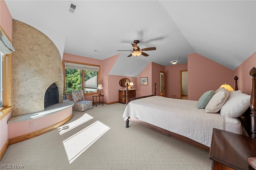 9 Kenilworth Mews Cleveland Heights OH 44106
