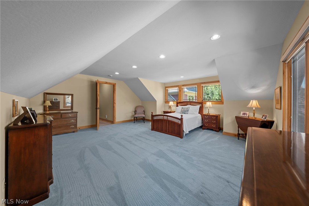 9 Kenilworth Mews Cleveland Heights OH 44106