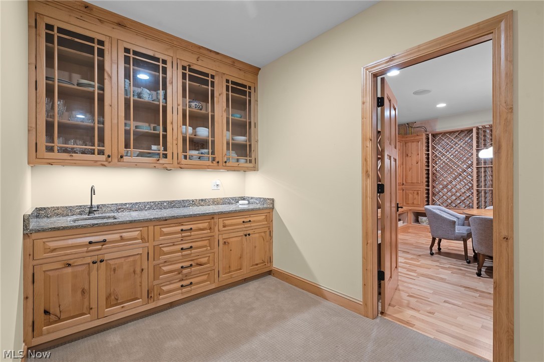 9 Kenilworth Mews Cleveland Heights OH 44106