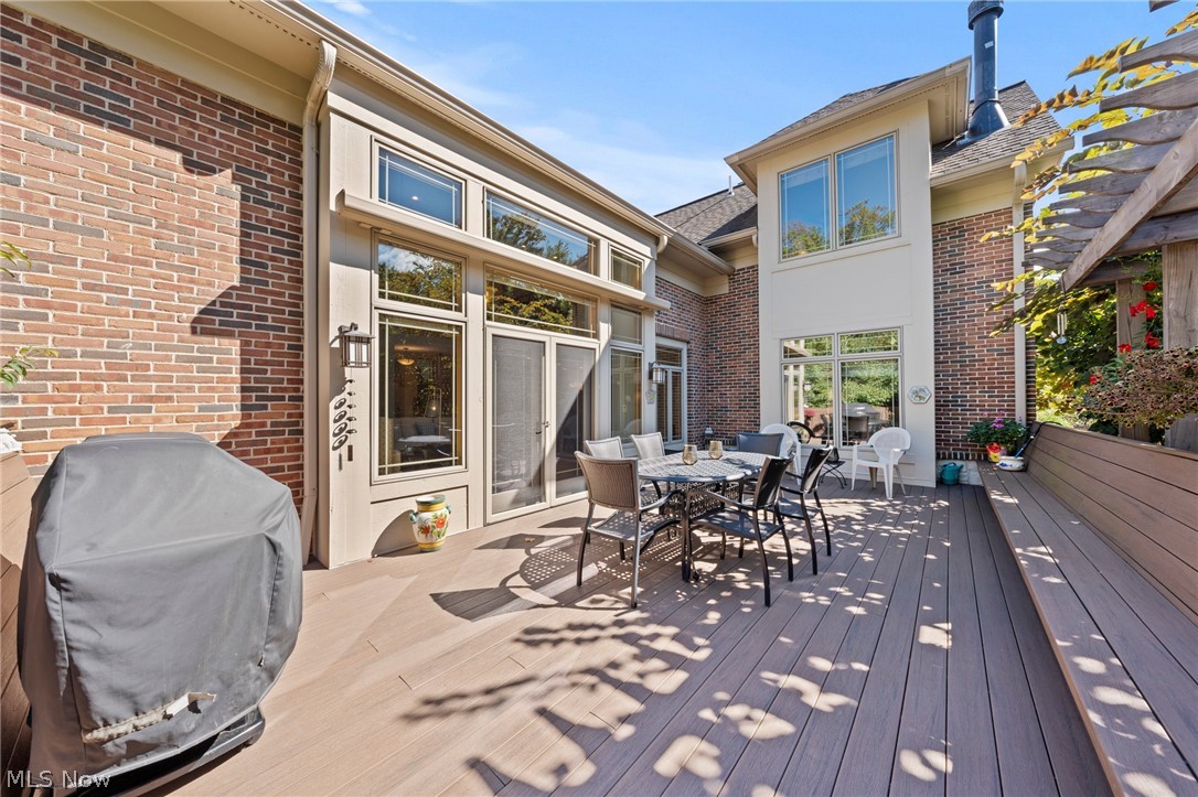 9 Kenilworth Mews Cleveland Heights OH 44106