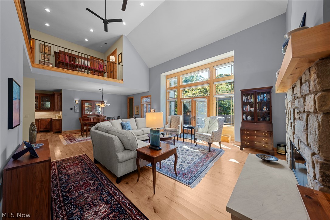 9 Kenilworth Mews Cleveland Heights OH 44106
