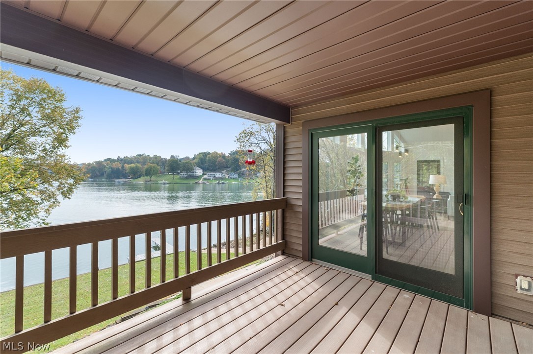140 W Mohawk Drive Malvern OH 44644