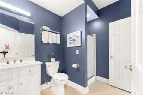 140 W Mohawk Drive Malvern OH 44644