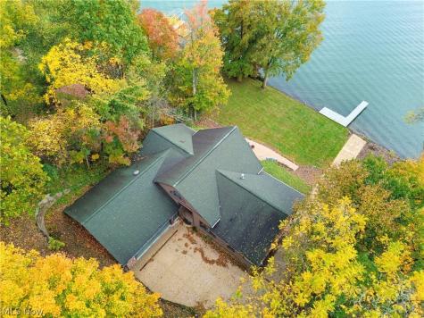 140 W Mohawk Drive Malvern OH 44644