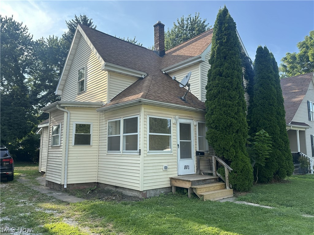 881 Harbor Street Conneaut OH 44030
