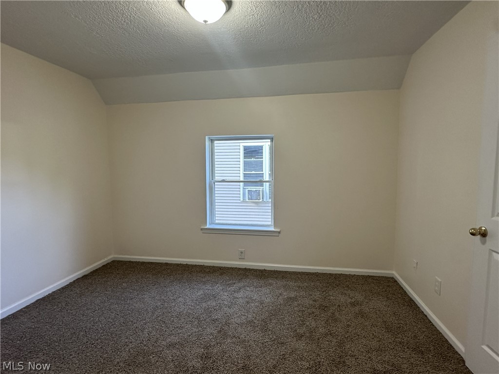 881 Harbor Street Conneaut OH 44030