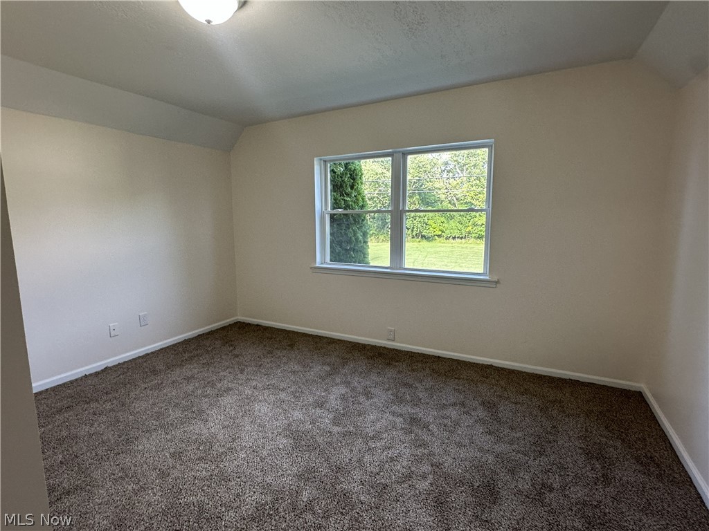 881 Harbor Street Conneaut OH 44030