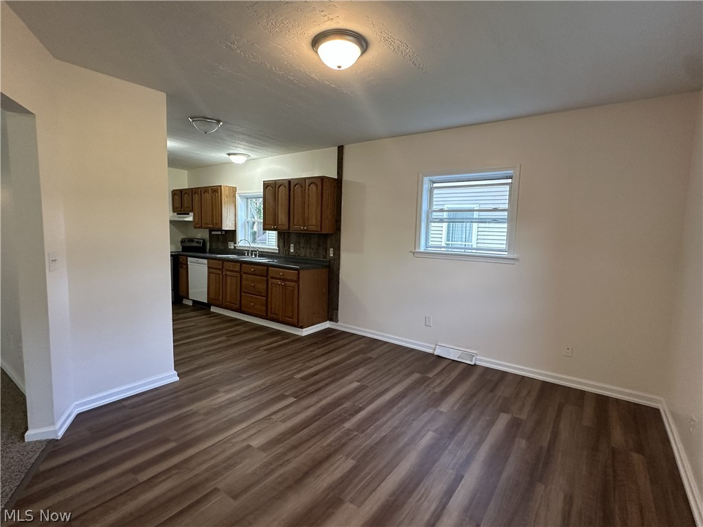 881 Harbor Street Conneaut OH 44030