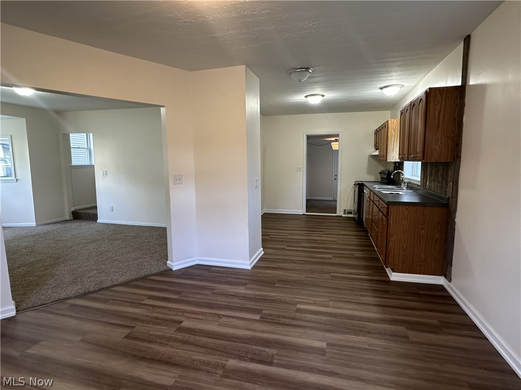 881 Harbor Street Conneaut OH 44030