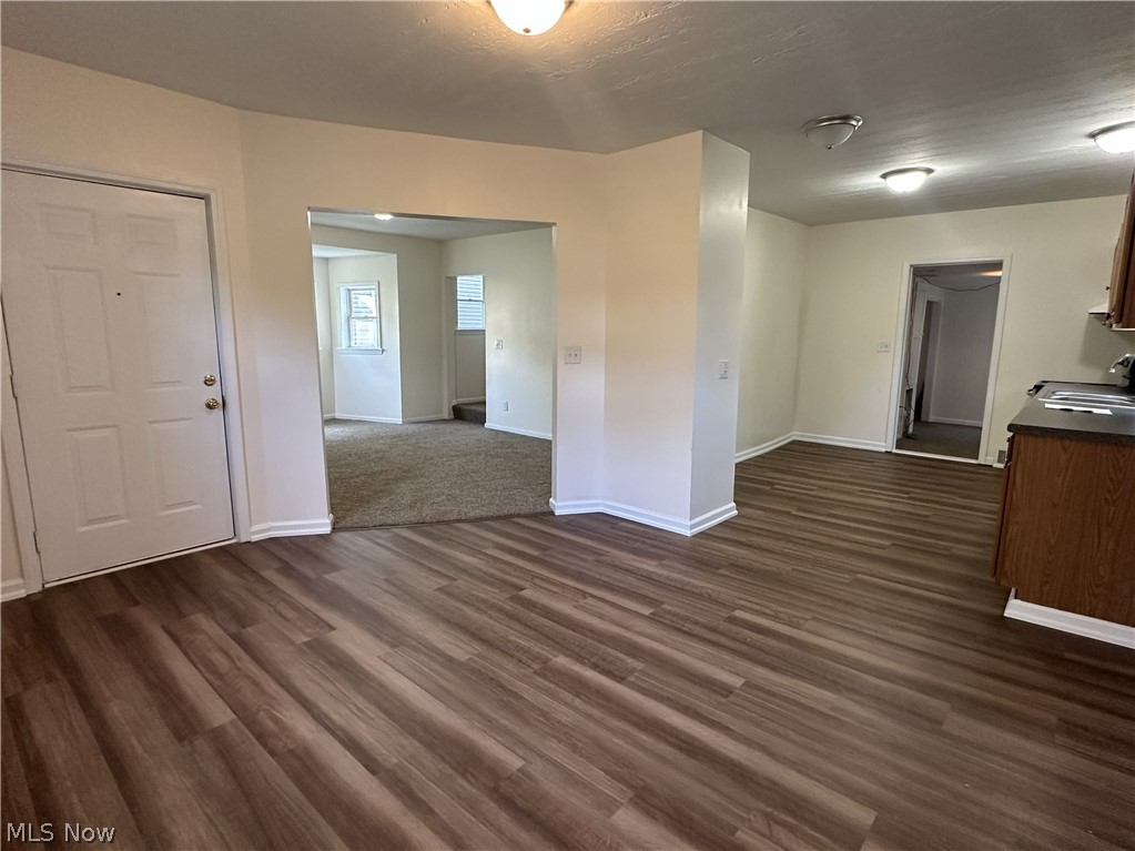 881 Harbor Street Conneaut OH 44030