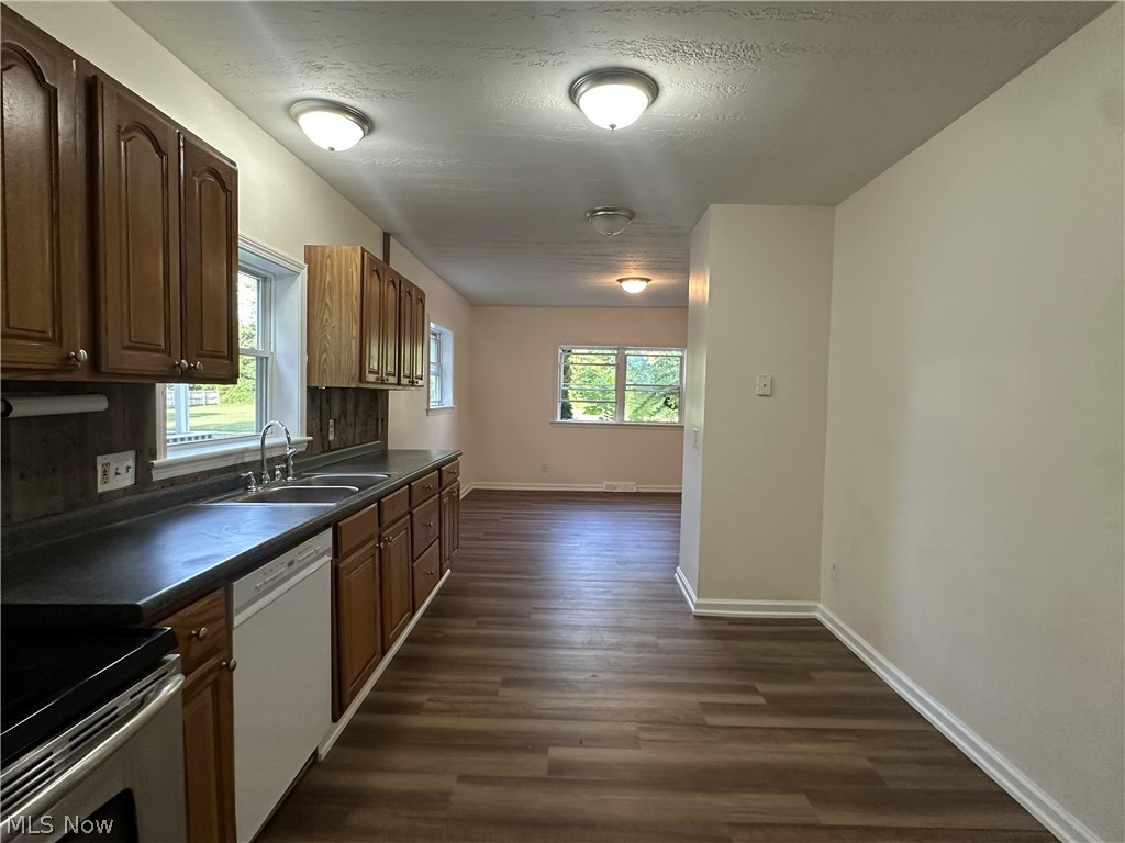 881 Harbor Street Conneaut OH 44030