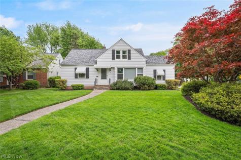 977 Learidge Road Lyndhurst OH 44124
