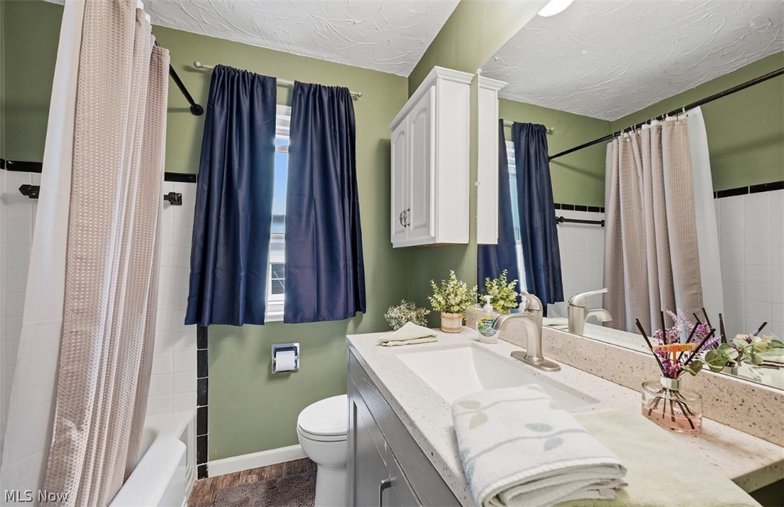 977 Learidge Road Lyndhurst OH 44124