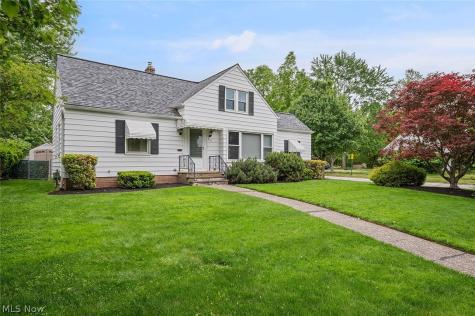 977 Learidge Road Lyndhurst OH 44124