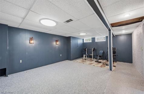 977 Learidge Road Lyndhurst OH 44124