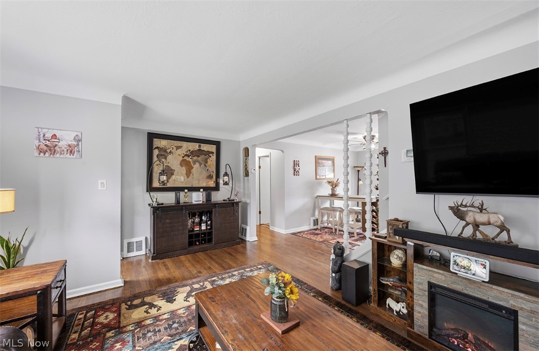977 Learidge Road Lyndhurst OH 44124