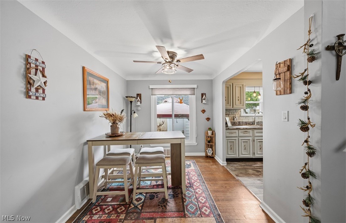 977 Learidge Road Lyndhurst OH 44124