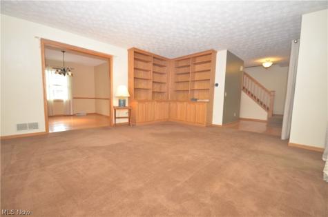487 Dunbar Road Tallmadge OH 44278