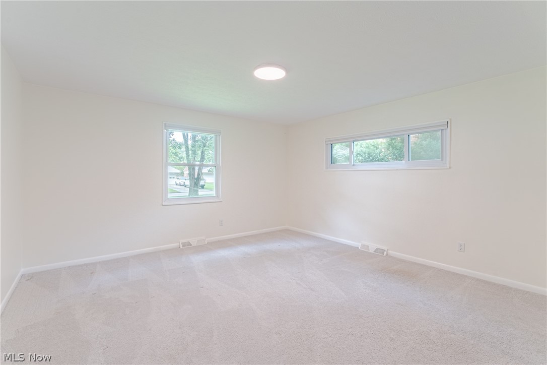 5680 Alberta Drive Lyndhurst OH 44124