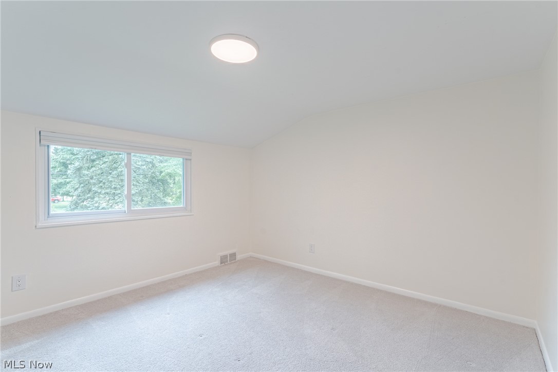5680 Alberta Drive Lyndhurst OH 44124