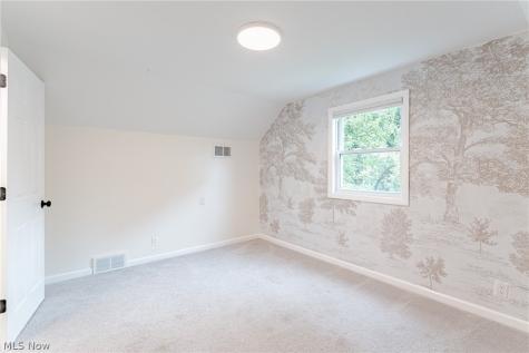 5680 Alberta Drive Lyndhurst OH 44124