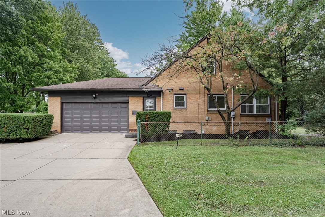 5680 Alberta Drive Lyndhurst OH 44124