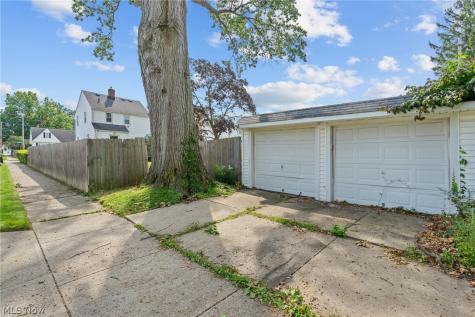 4402 Pershing Avenue Parma OH 44134