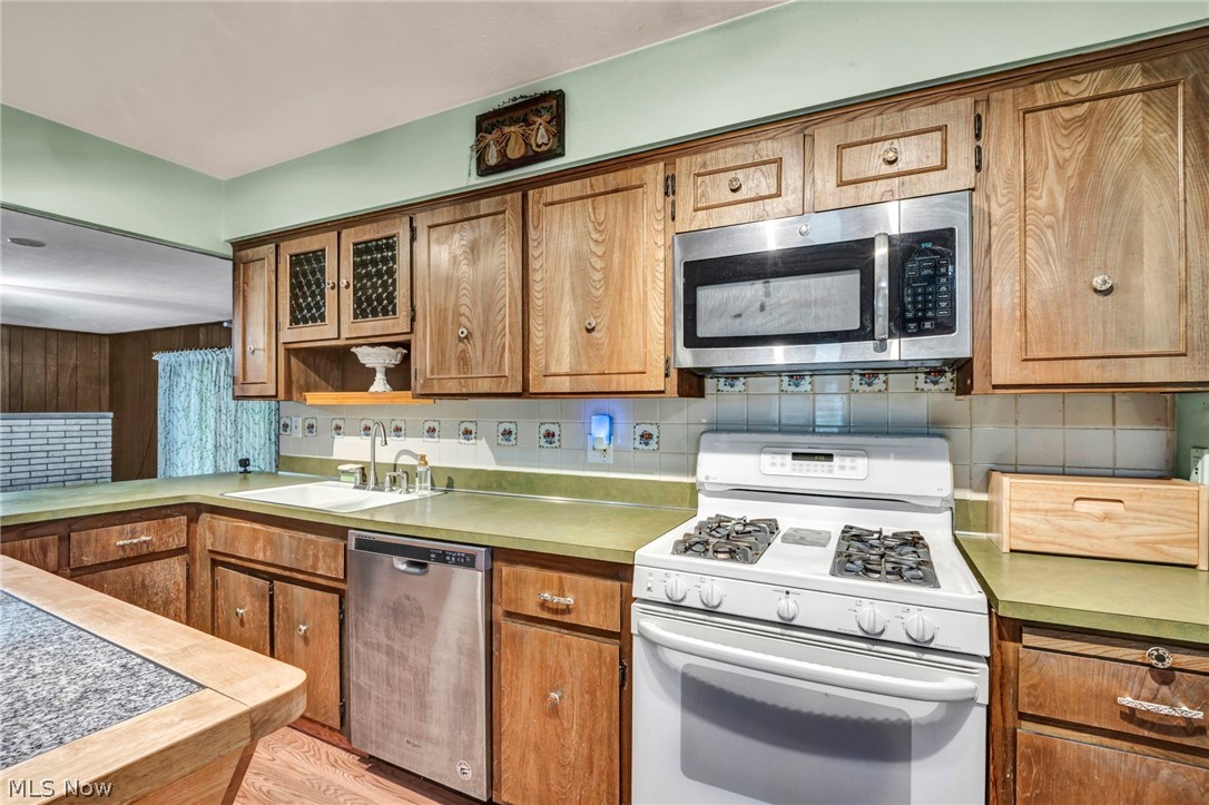 5701 Rousseau Drive Parma OH 44129