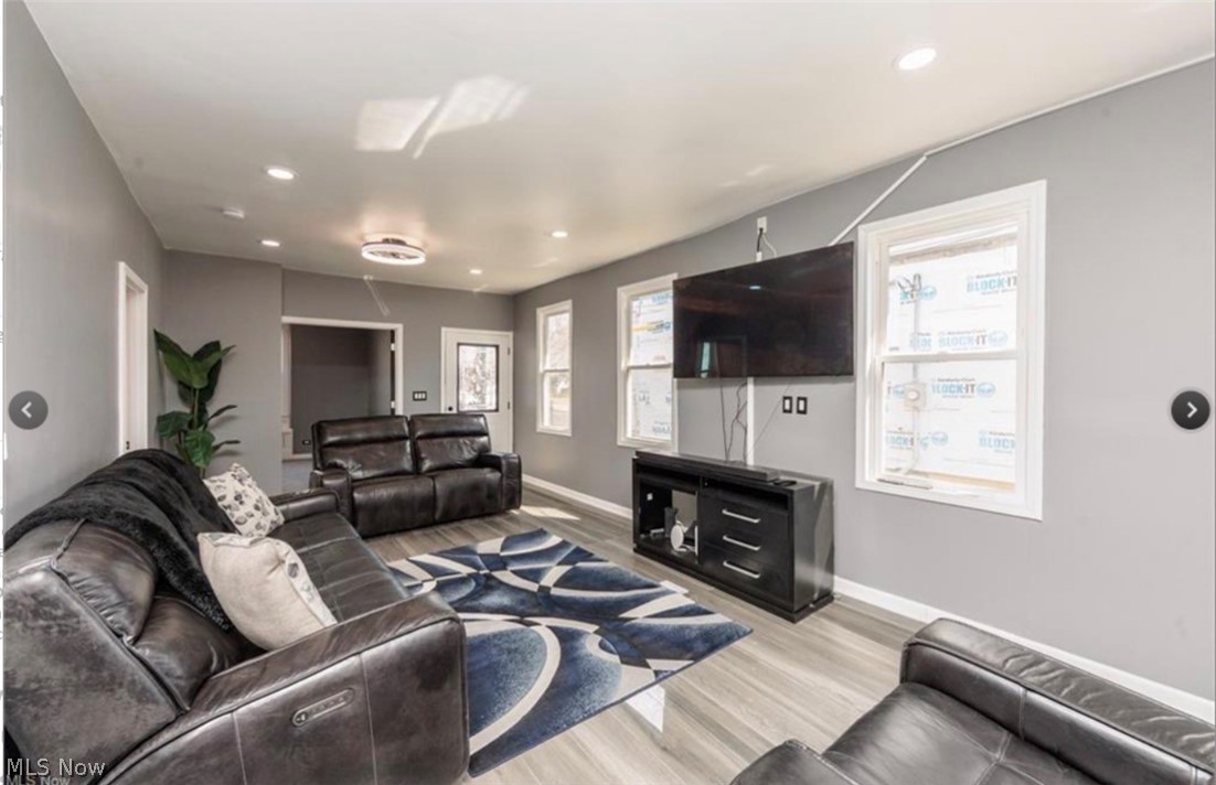 5811 Madison Avenue Cleveland OH 44102