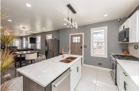 5811 Madison Avenue Cleveland OH 44102