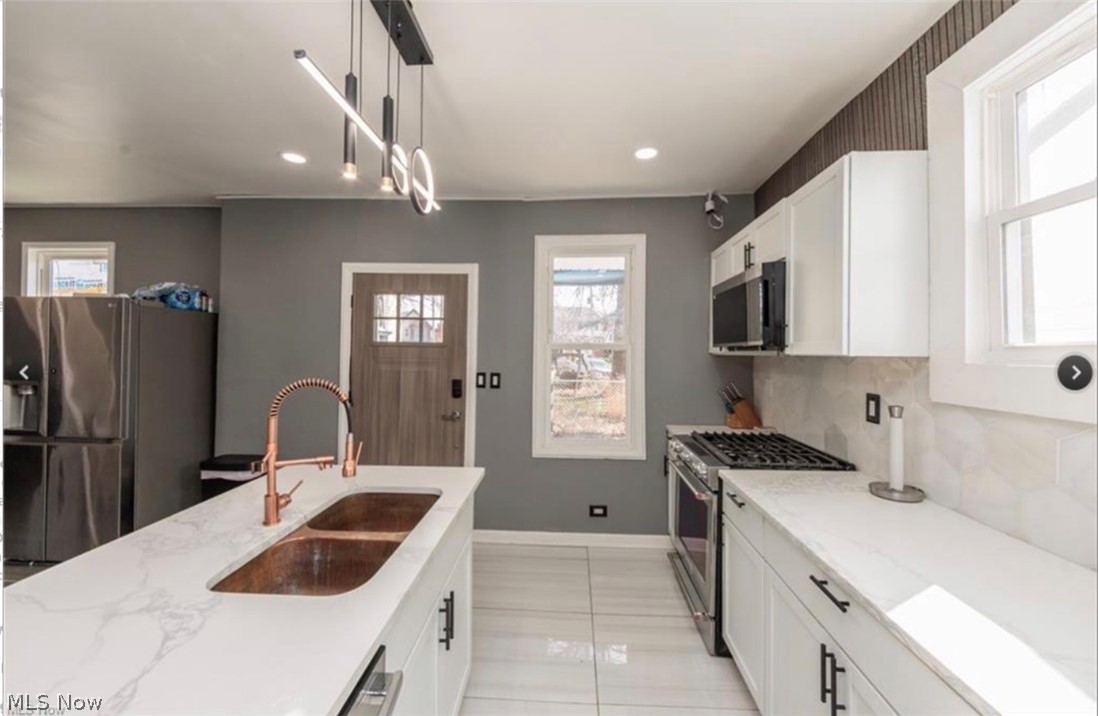 5811 Madison Avenue Cleveland OH 44102