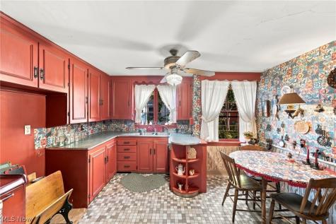 370 Bank Street Painesville OH 44077