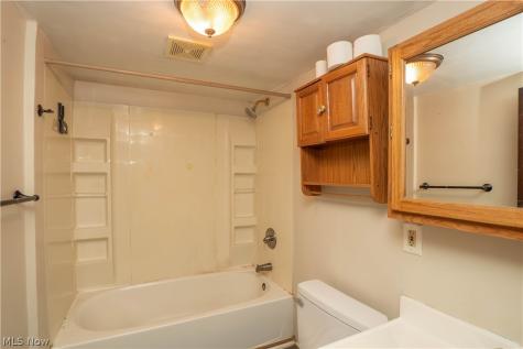 1033 Walnut Avenue Alliance OH 44601