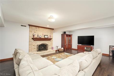 3770 Winterberry Drive Bath OH 44333