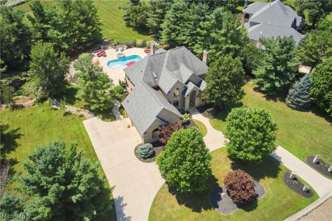 3770 Winterberry Drive Bath OH 44333