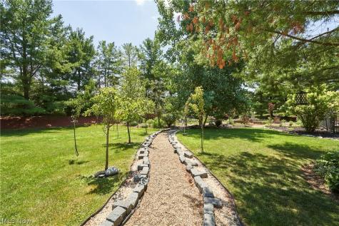 3770 Winterberry Drive Bath OH 44333