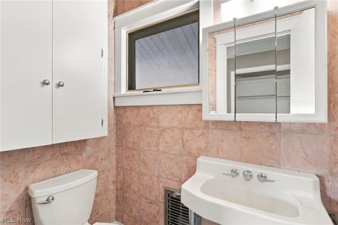 1035 11th Street NE Massillon OH 44646