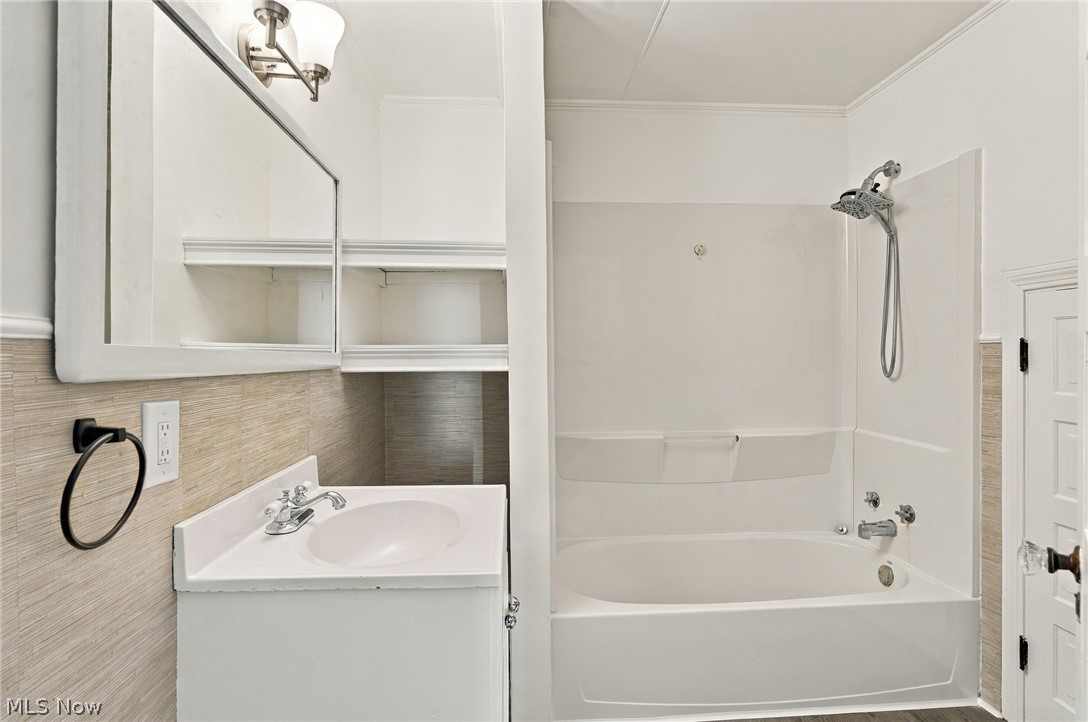 1035 11th Street NE Massillon OH 44646