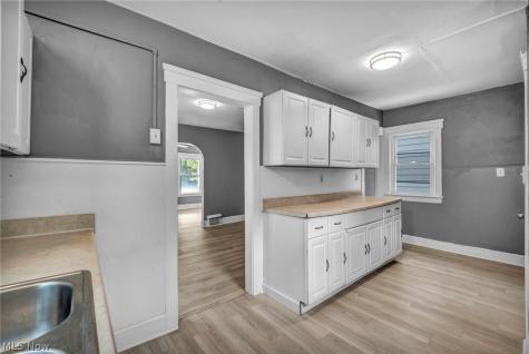 3118 W 97th Street Cleveland OH 44102