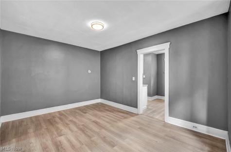 3118 W 97th Street Cleveland OH 44102