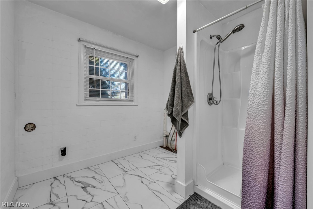 232 Edna Street Poland OH 44514