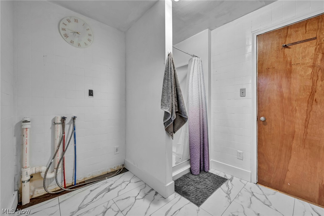 232 Edna Street Poland OH 44514